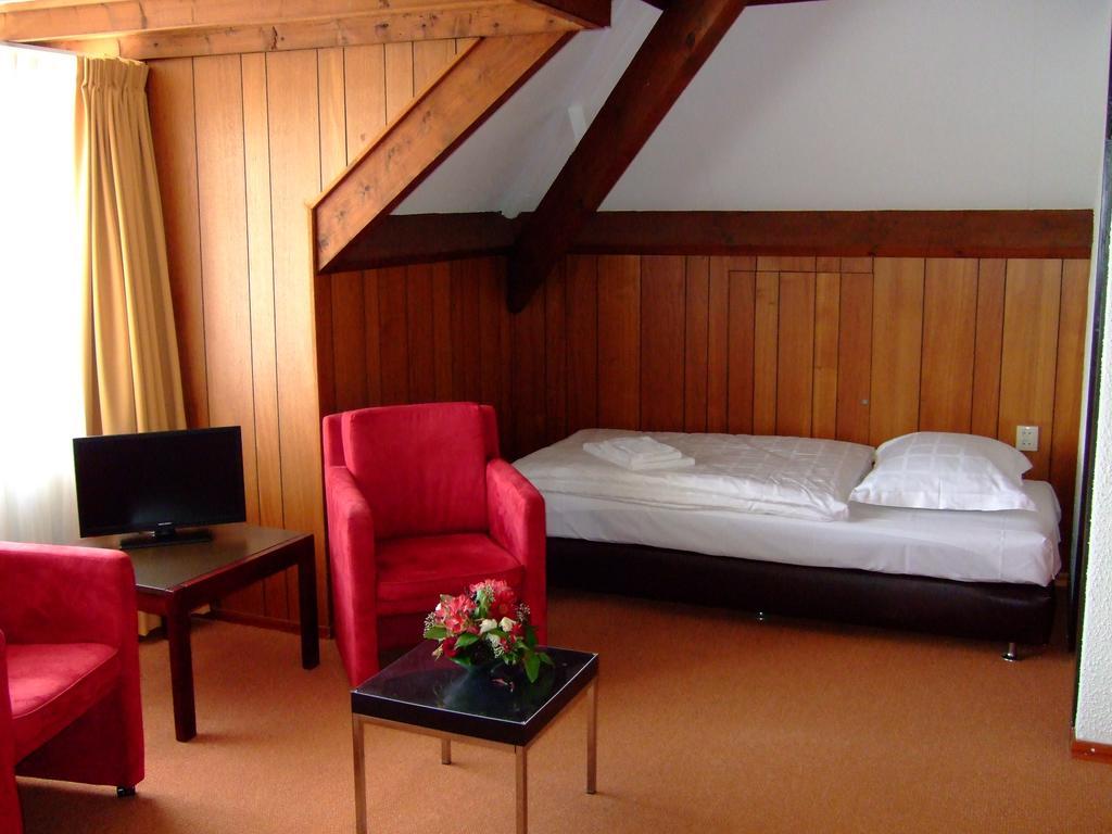 Beek-Ubbergen Hotel Musschenberg الغرفة الصورة