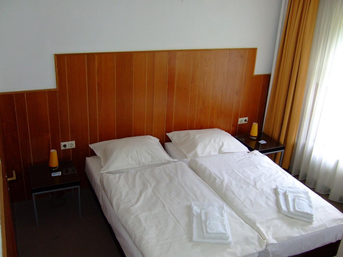 Beek-Ubbergen Hotel Musschenberg الغرفة الصورة